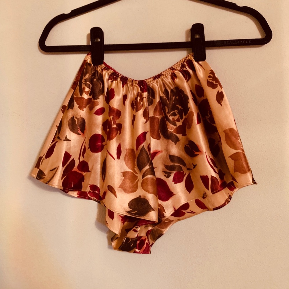 Vintage silky shorts